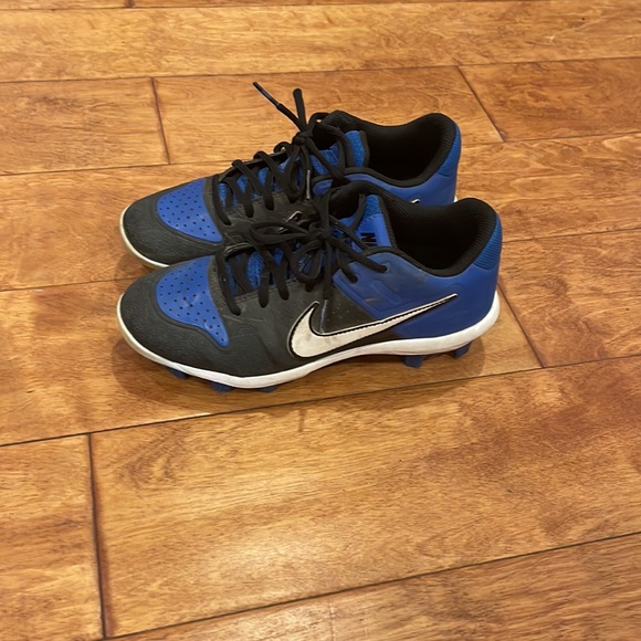 Nike Shoes Nike Baseball Cleats Youth Size 4 Poshmark